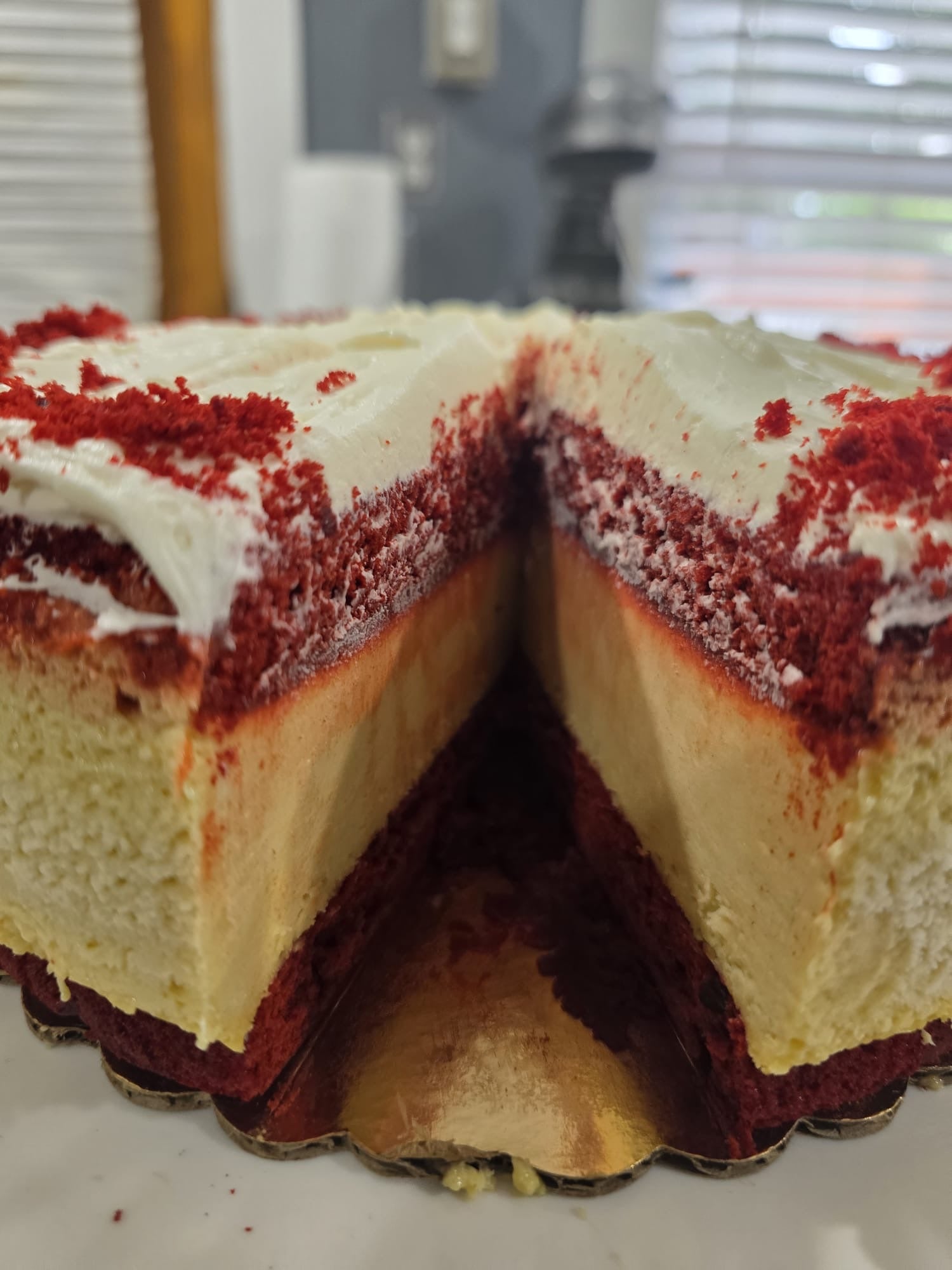 Red Velvet Cake with Cheesecake