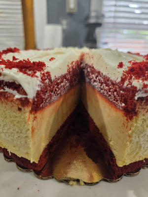 Red Velvet Cake with Cheesecake